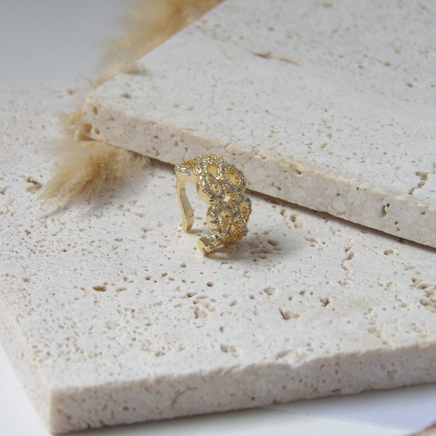 INFINITE EAR CUFF GOLD