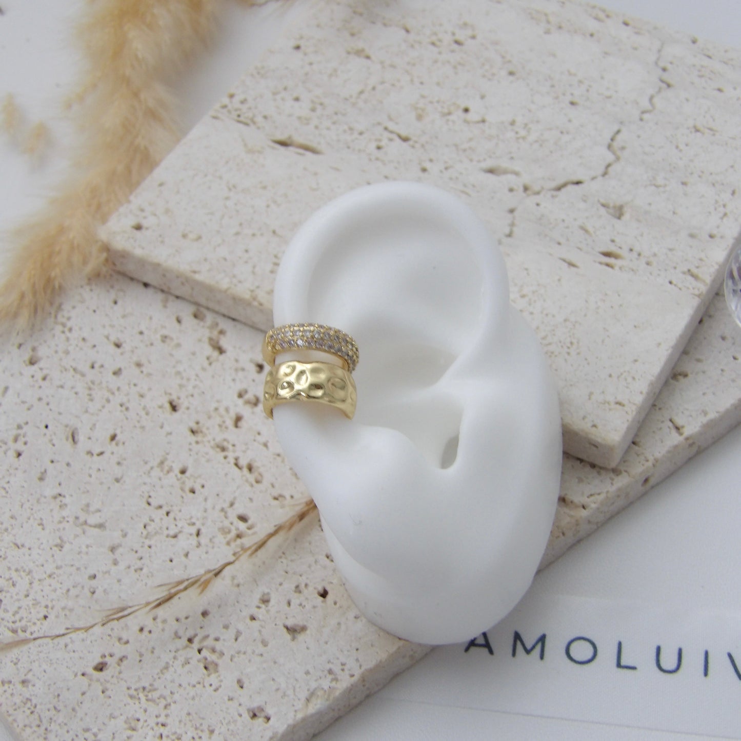 MIRABELLE EAR CUFF GOLD