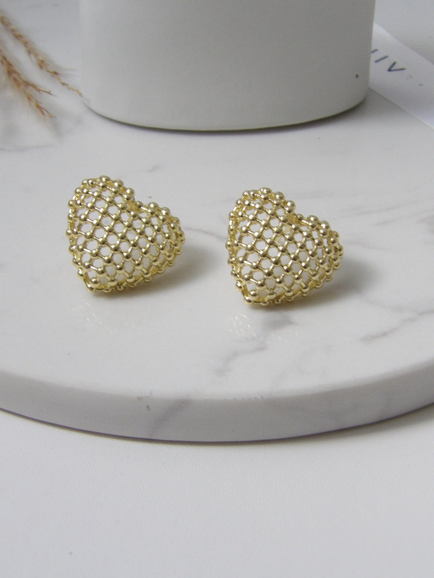 HONEY HEART GOLD EARRING