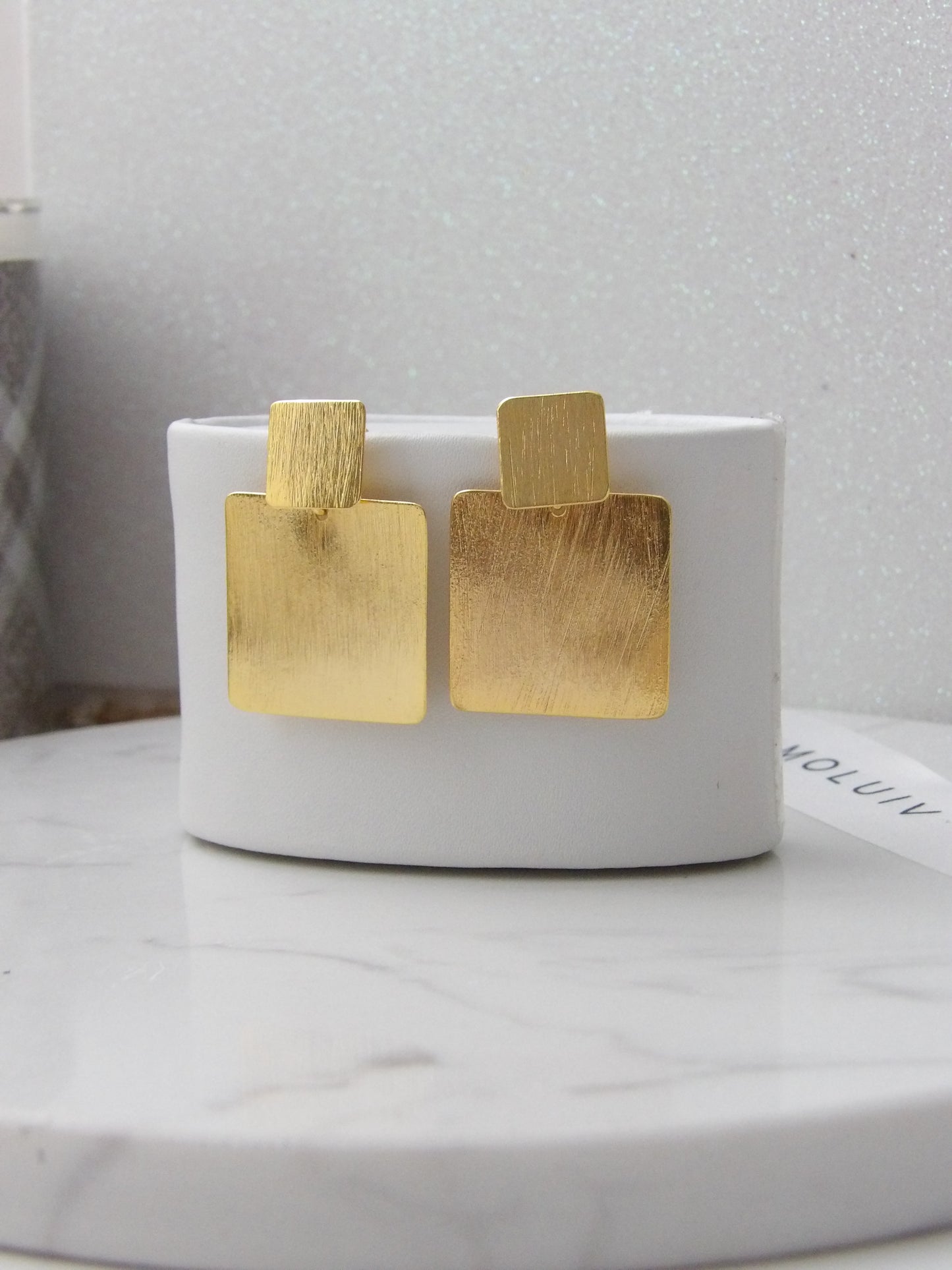 GOLDEN FRAME BRONZE EARRINGS