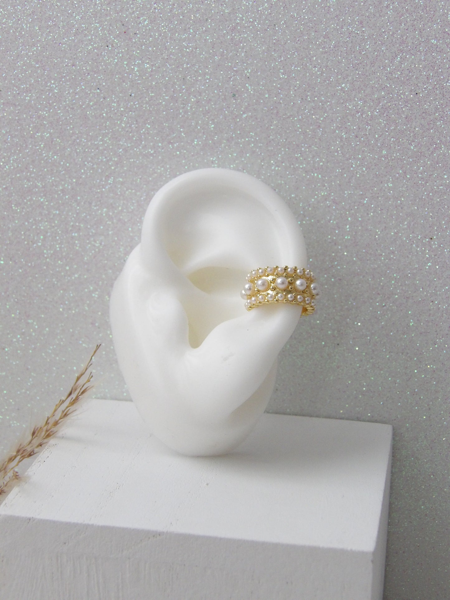 GLOWIN EAR CUFF GOLD