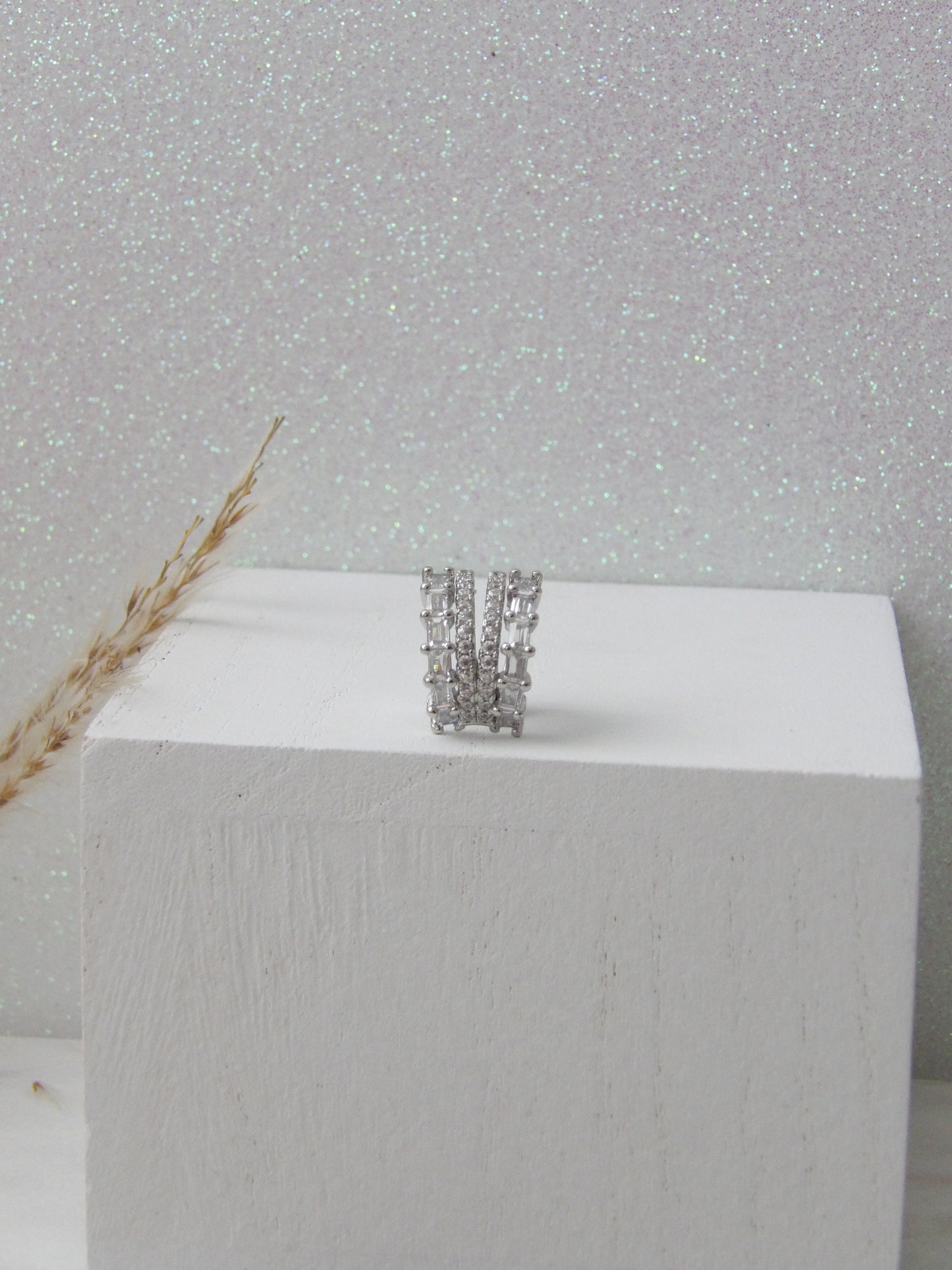 VIVEZA EAR CUFF SILVER