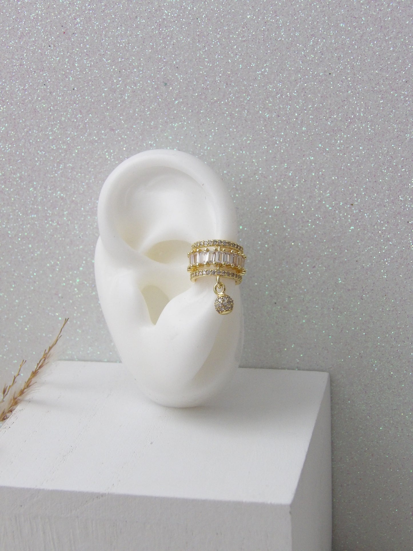 LUSTRE EAR CUFF GOLD