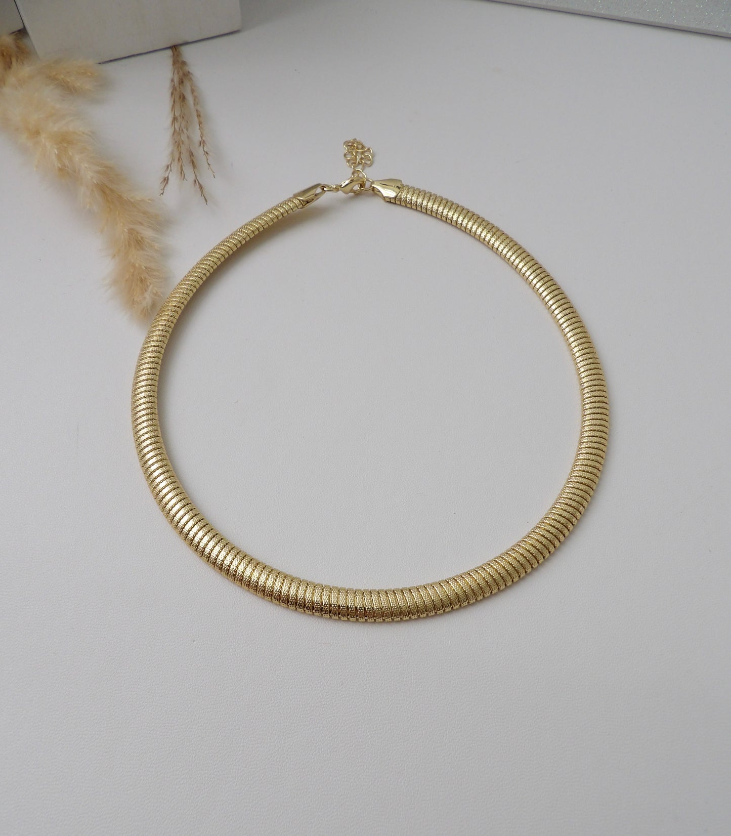 ALVIA NECKLACE GOLD