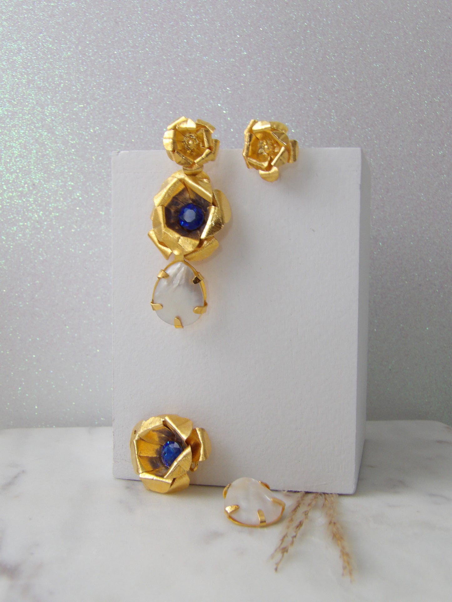 CELESTIA EARRINGS BRONZE