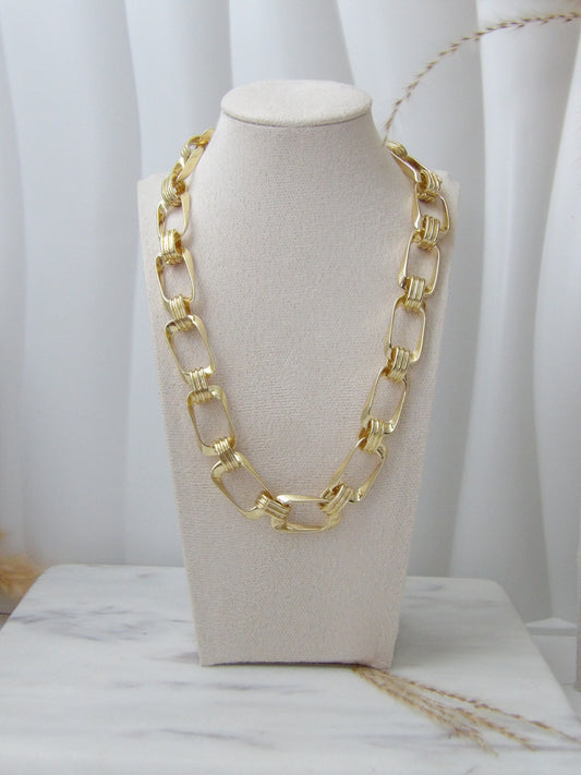 VéRANE GOLD NECKLACE