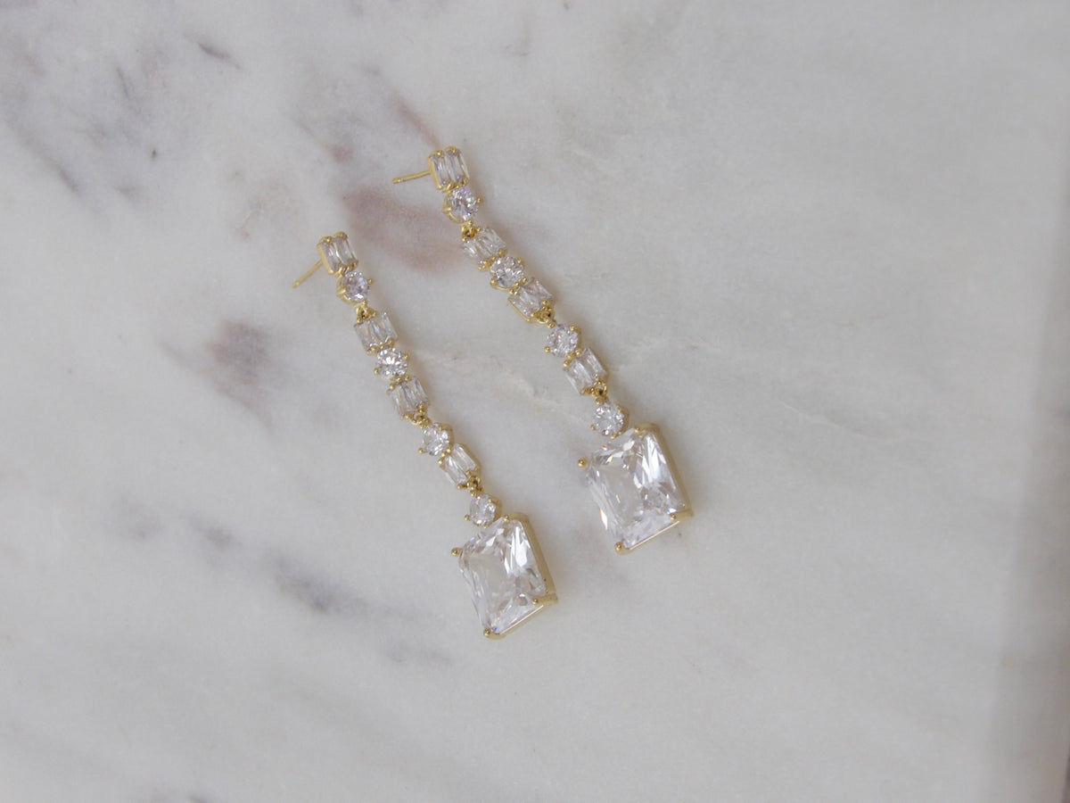 ÉCLAT CRYSTAL EARRINGS- GOLD