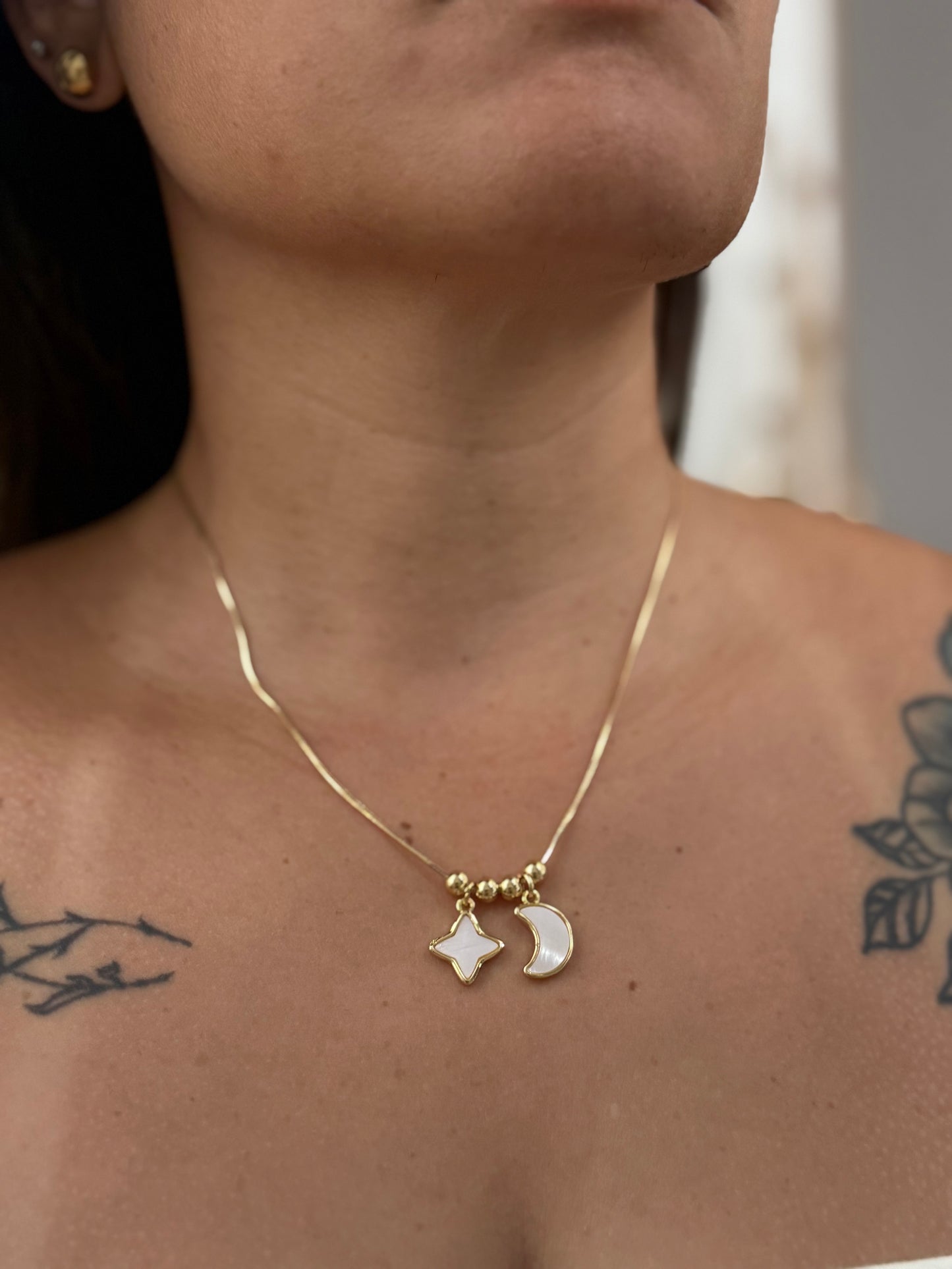 LUNARIA GOLD NECKLACE