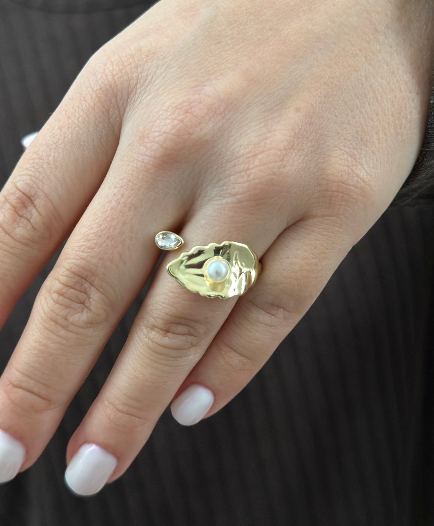 LIRIO GOLD RING