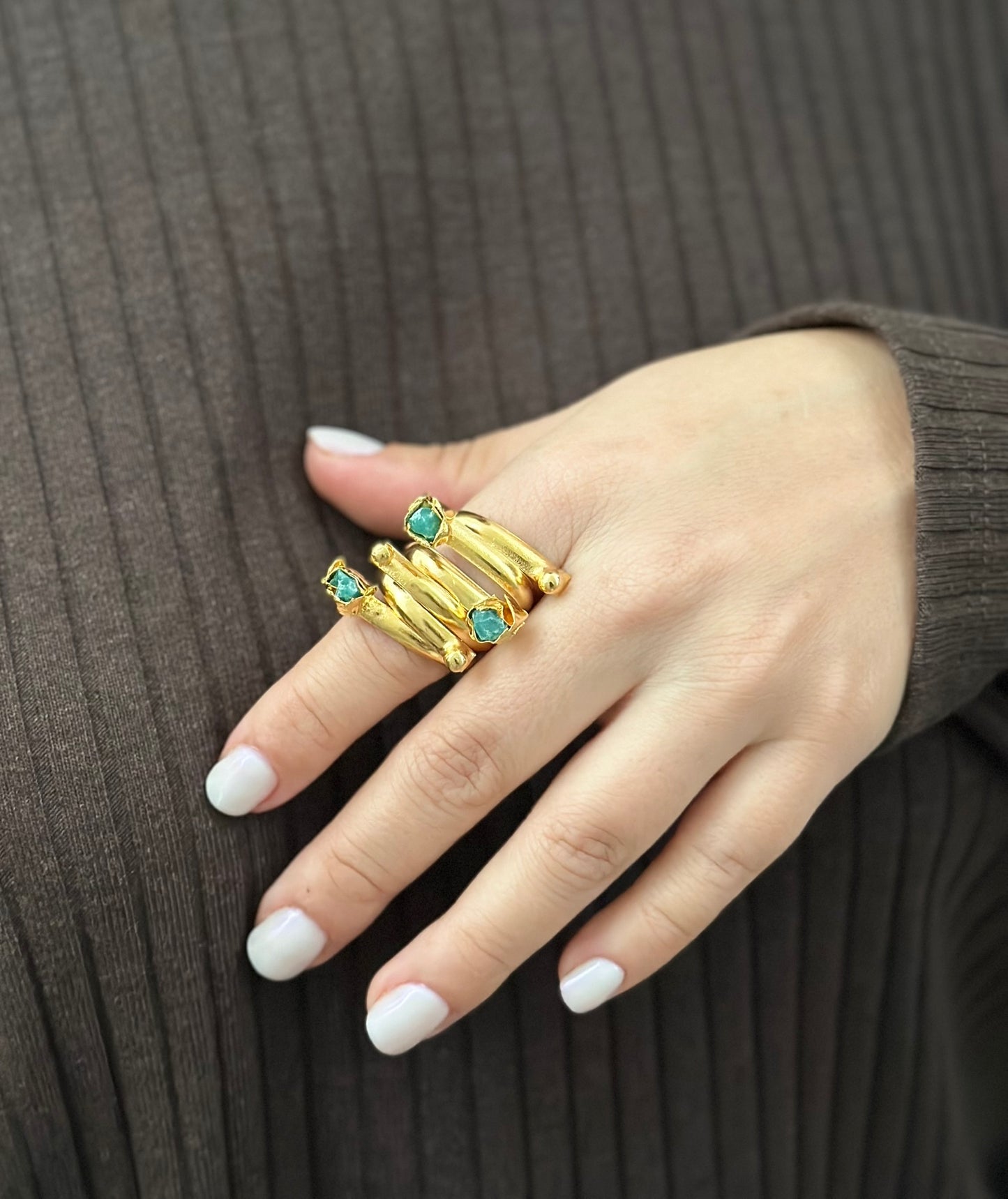 MURALLA ESMERALDA BRONZE RING