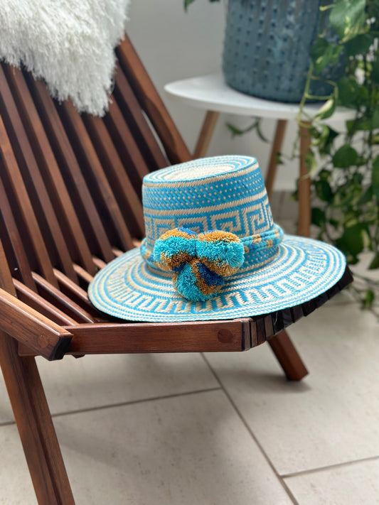 SOMBRERO A LA CORTA MANANTIAL