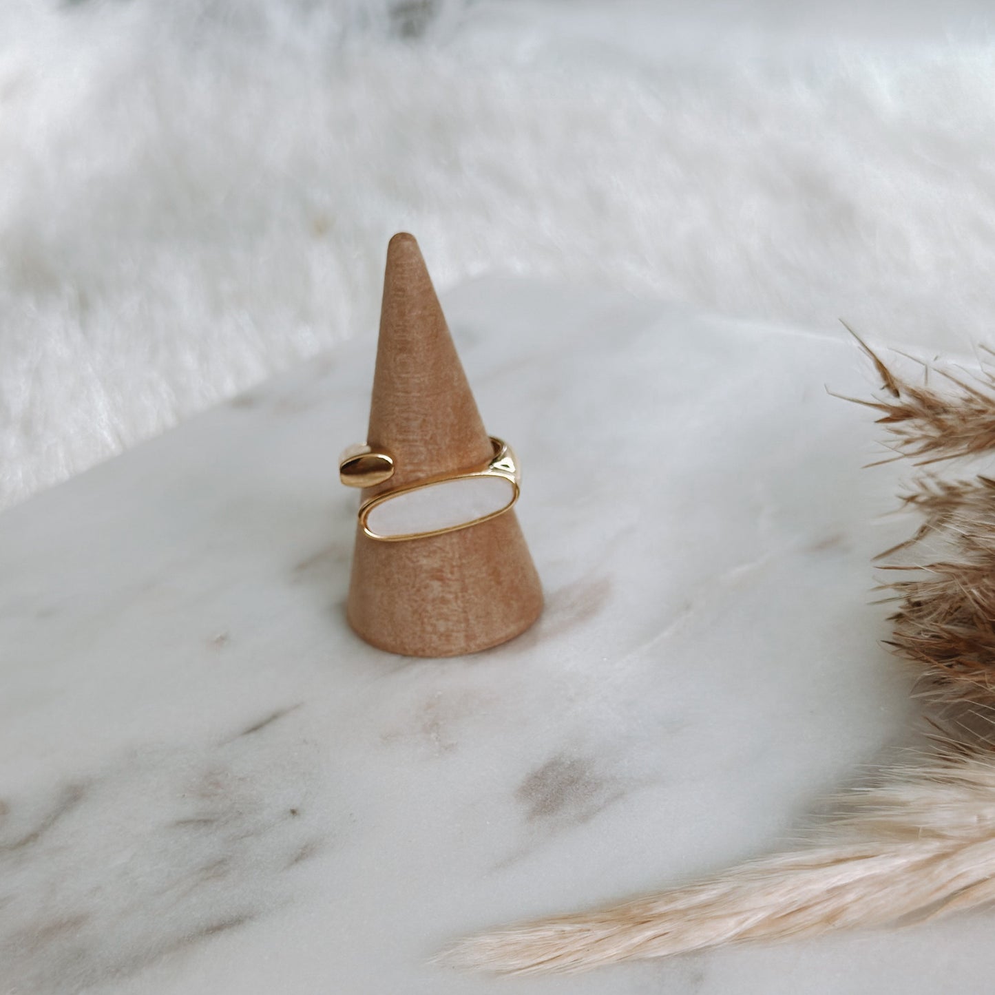 L RING GOLD