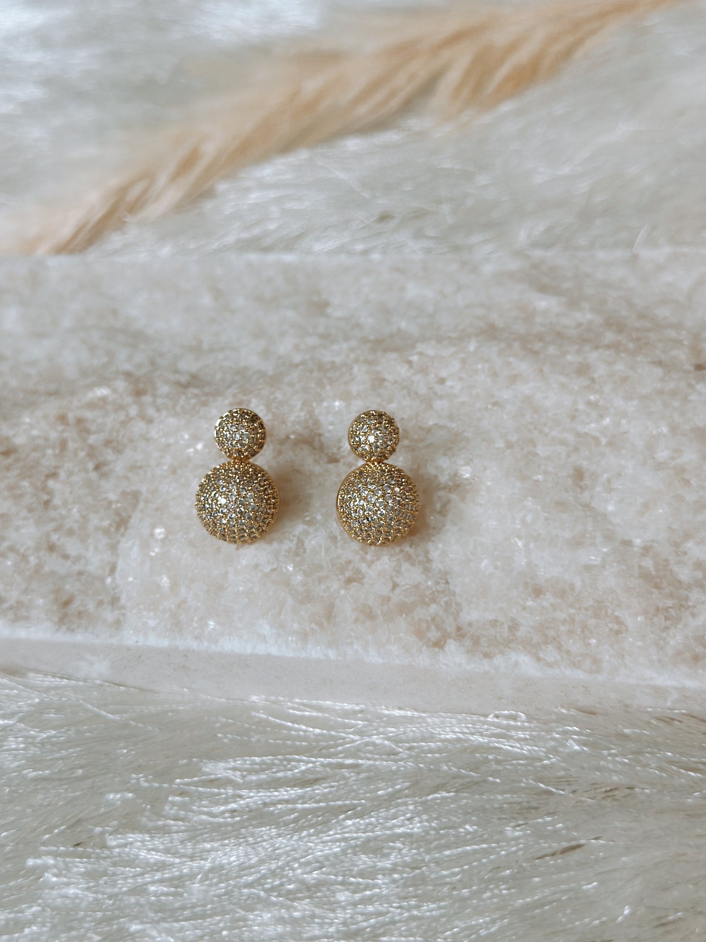 ETERNITY ZIRCON EARRINGS GOLD