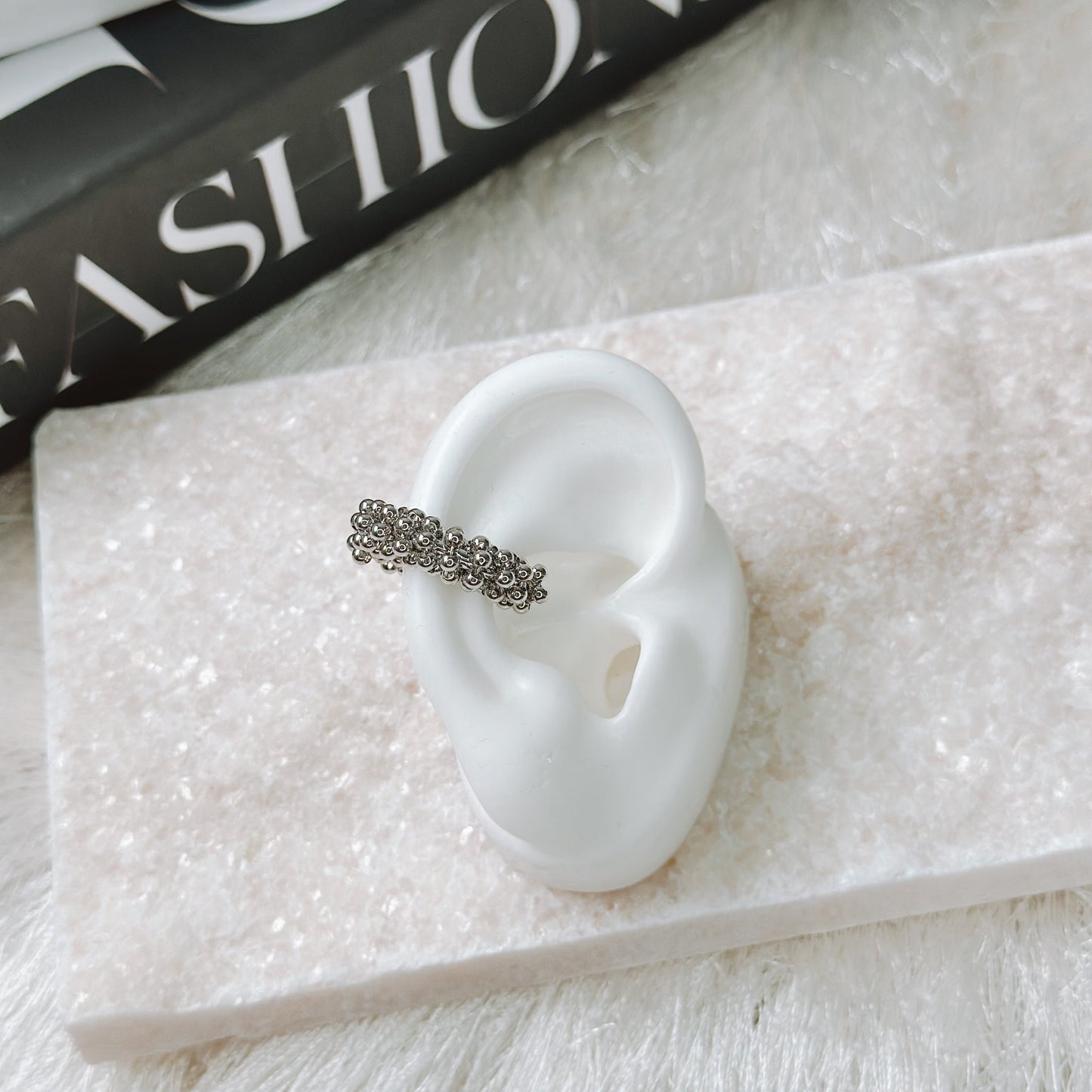 TUPIDO EAR CUFF SILVER