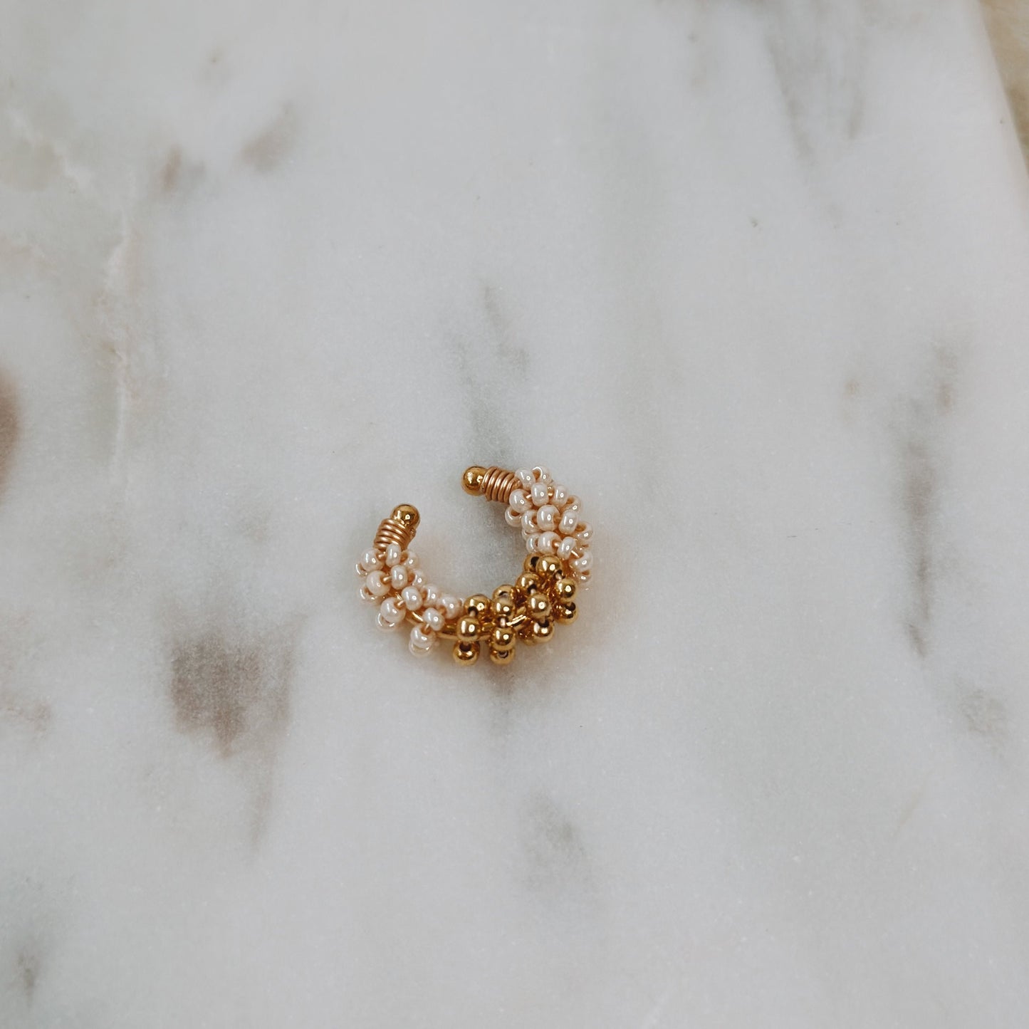 KAYRA EAR CUFF GOLD AND WHITE