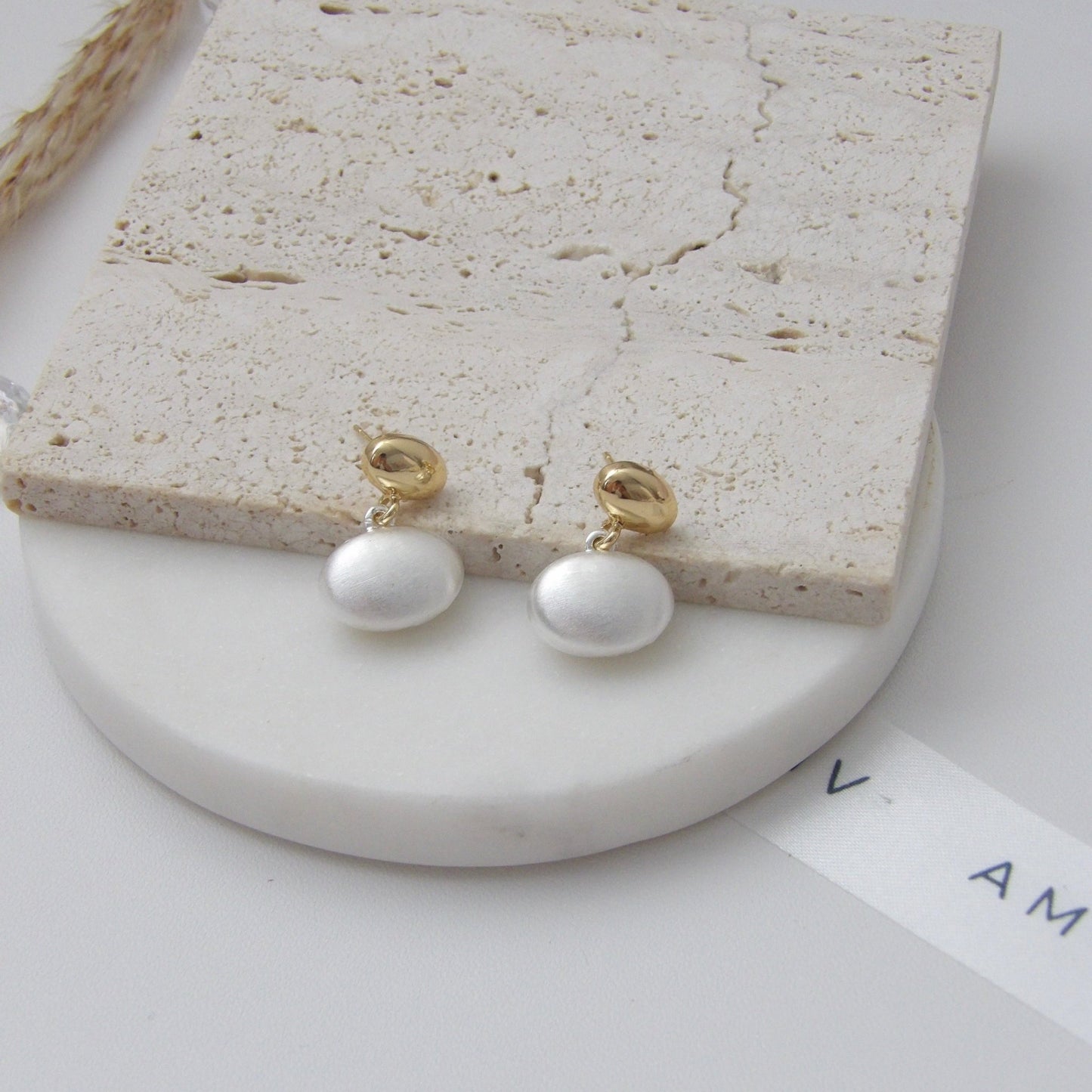 BELLE EARRING GOLD