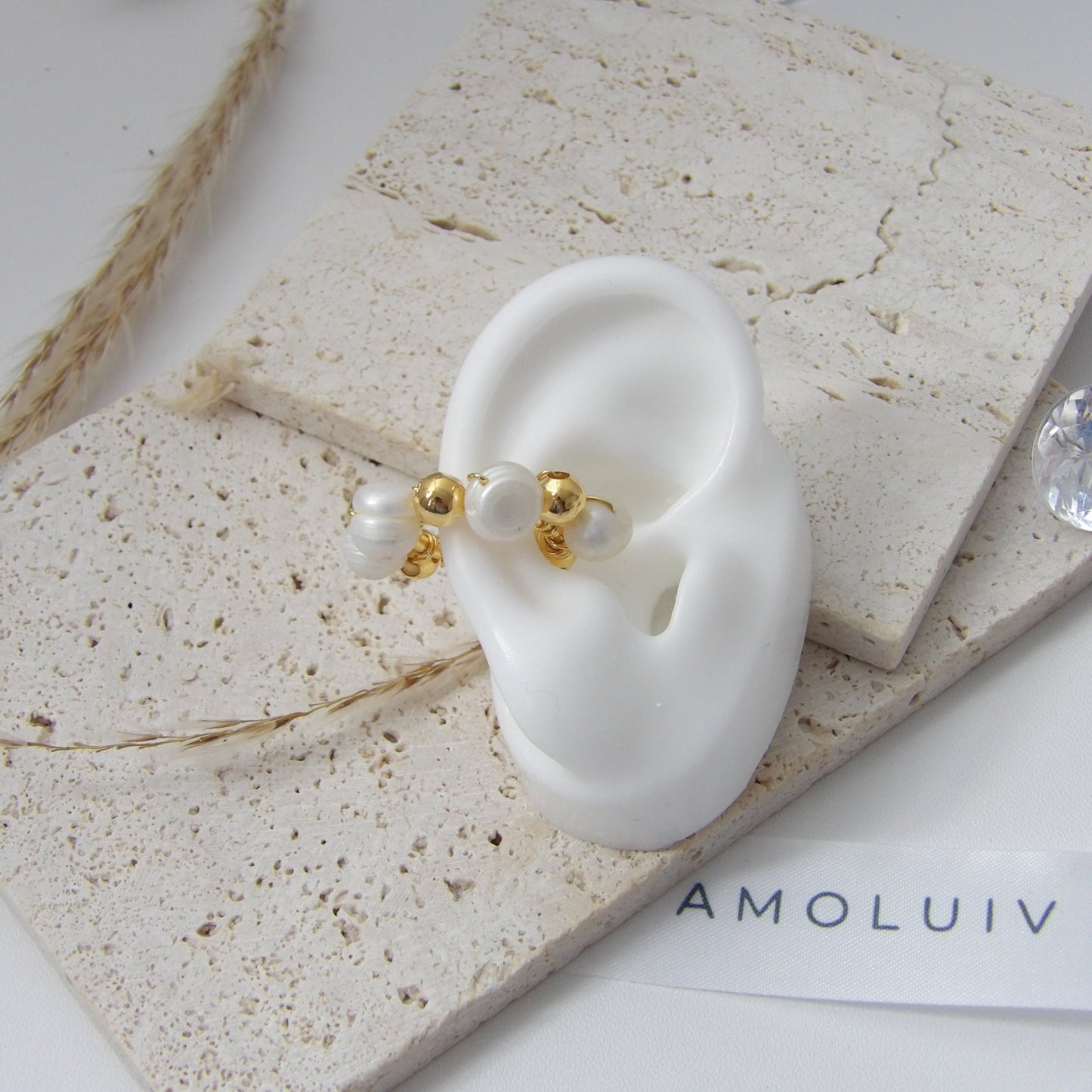 CECILE BRONZE EAR CUFF GOLD