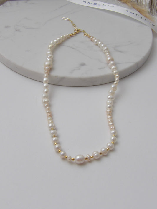 BRISA PEARL NECKLACE