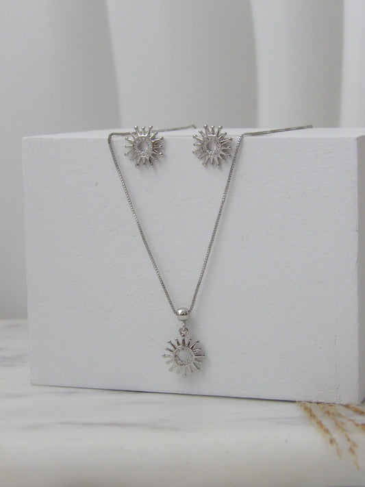 RADIANT SUN SET NECKLACE