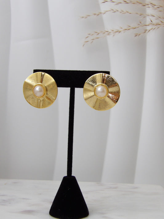 LUNA PEARL STUDS BRONZE