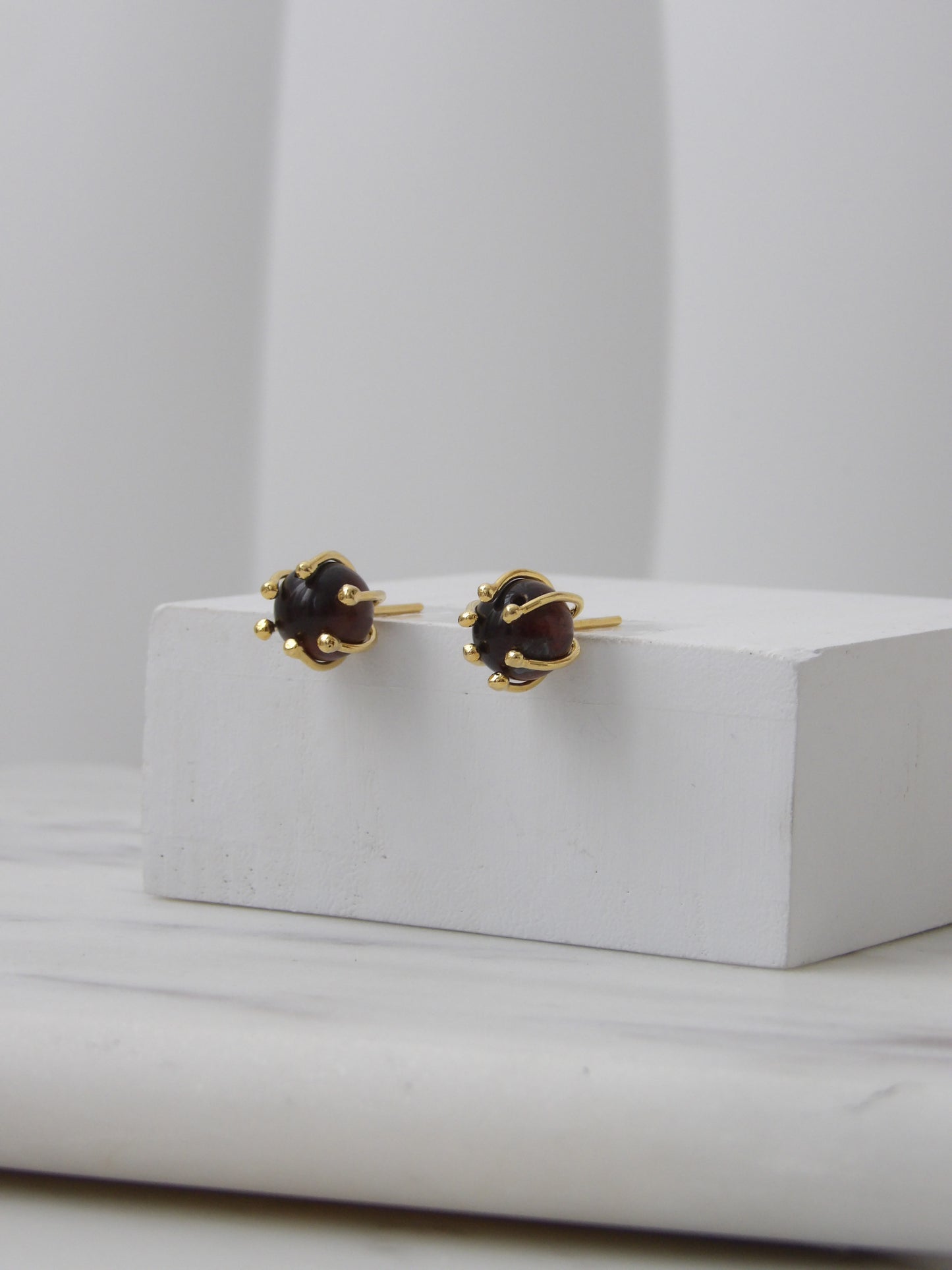 TERRA STUDS BRONZE