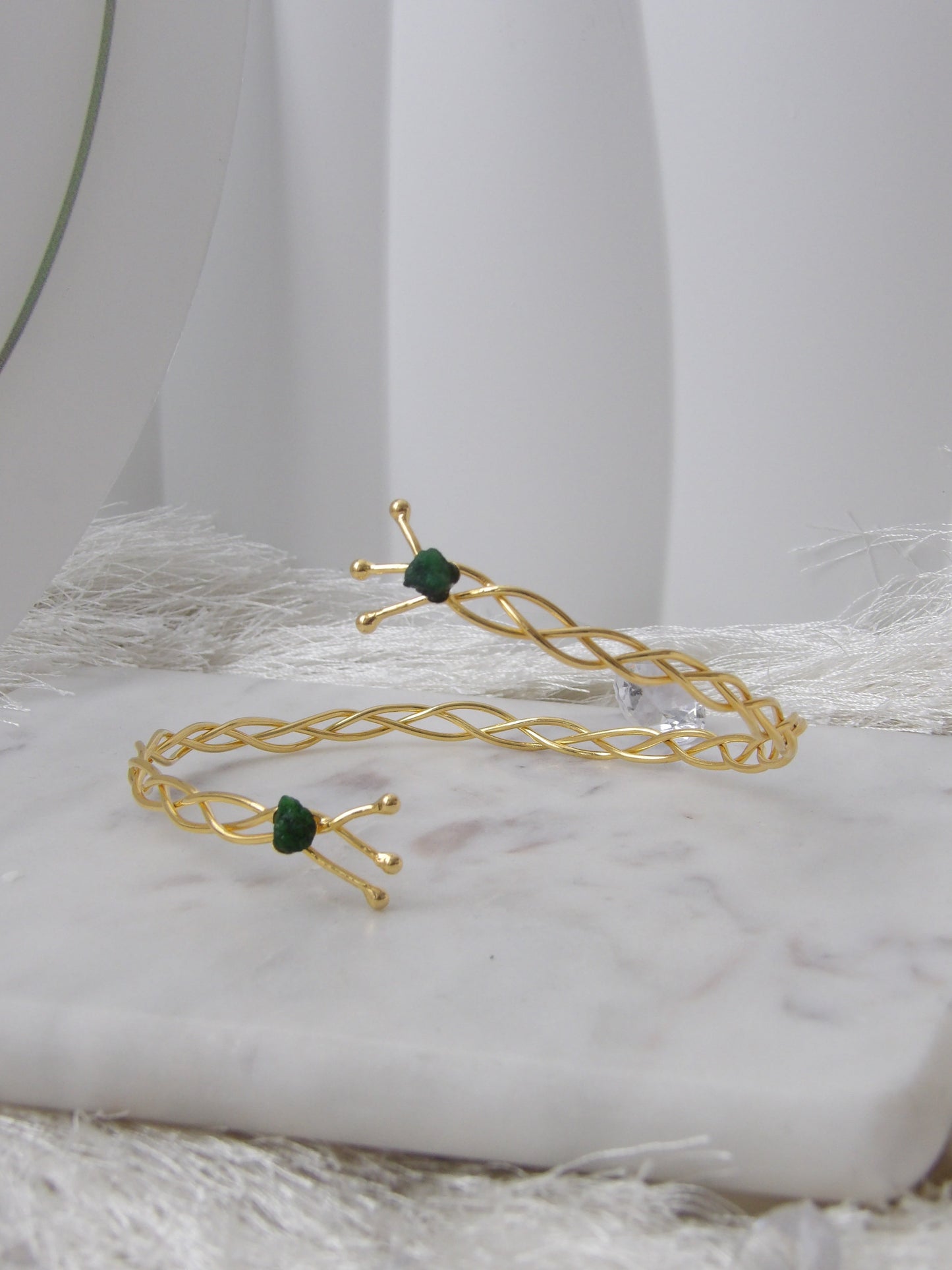 SAHARA TWIST ARM CUFF