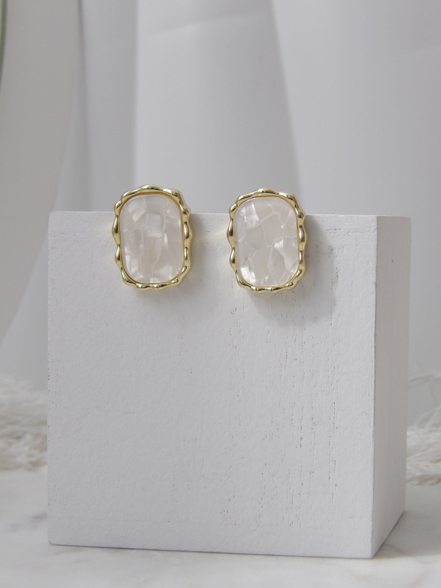 IVORY GLOW STATEMENT EARRINGS