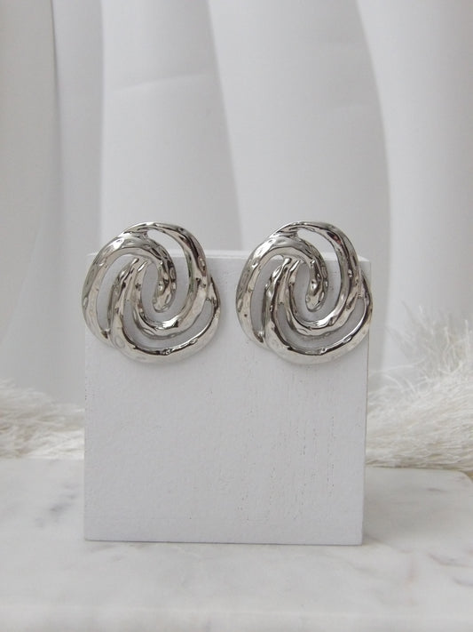 SCULPTED WAVE EARRINGS