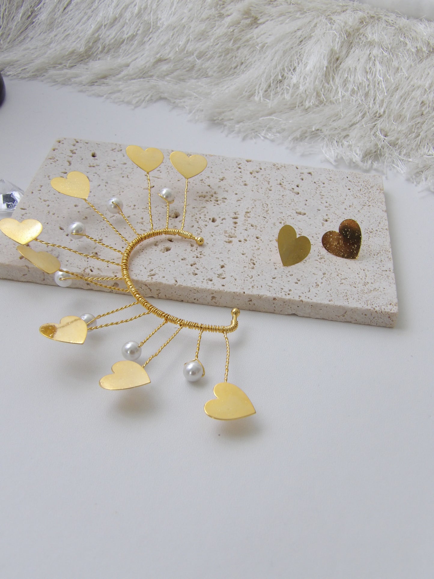 💛 INFINITE HEARTS EAR SET