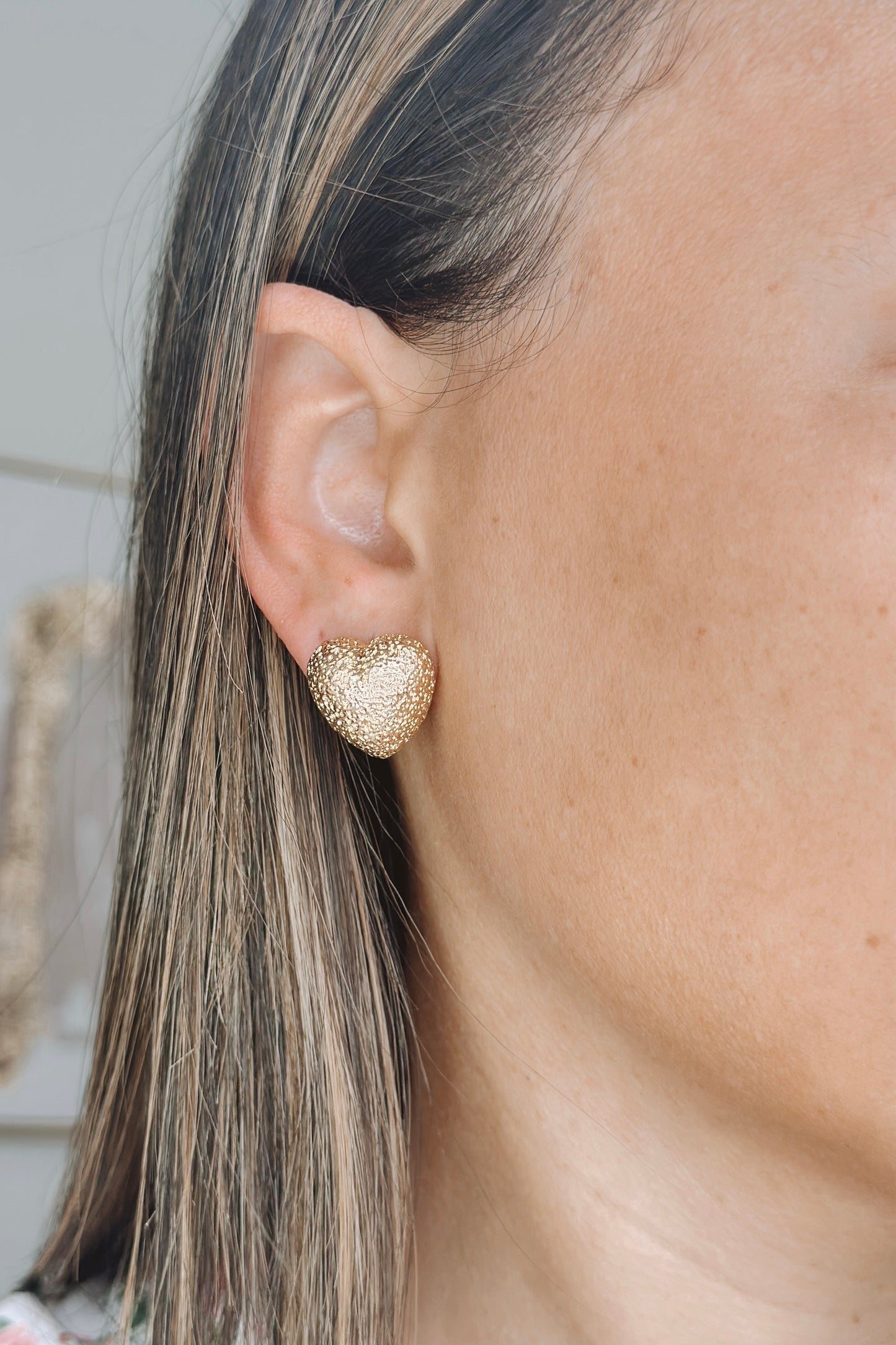 HEART CHUNKI GOLD EARRINGS