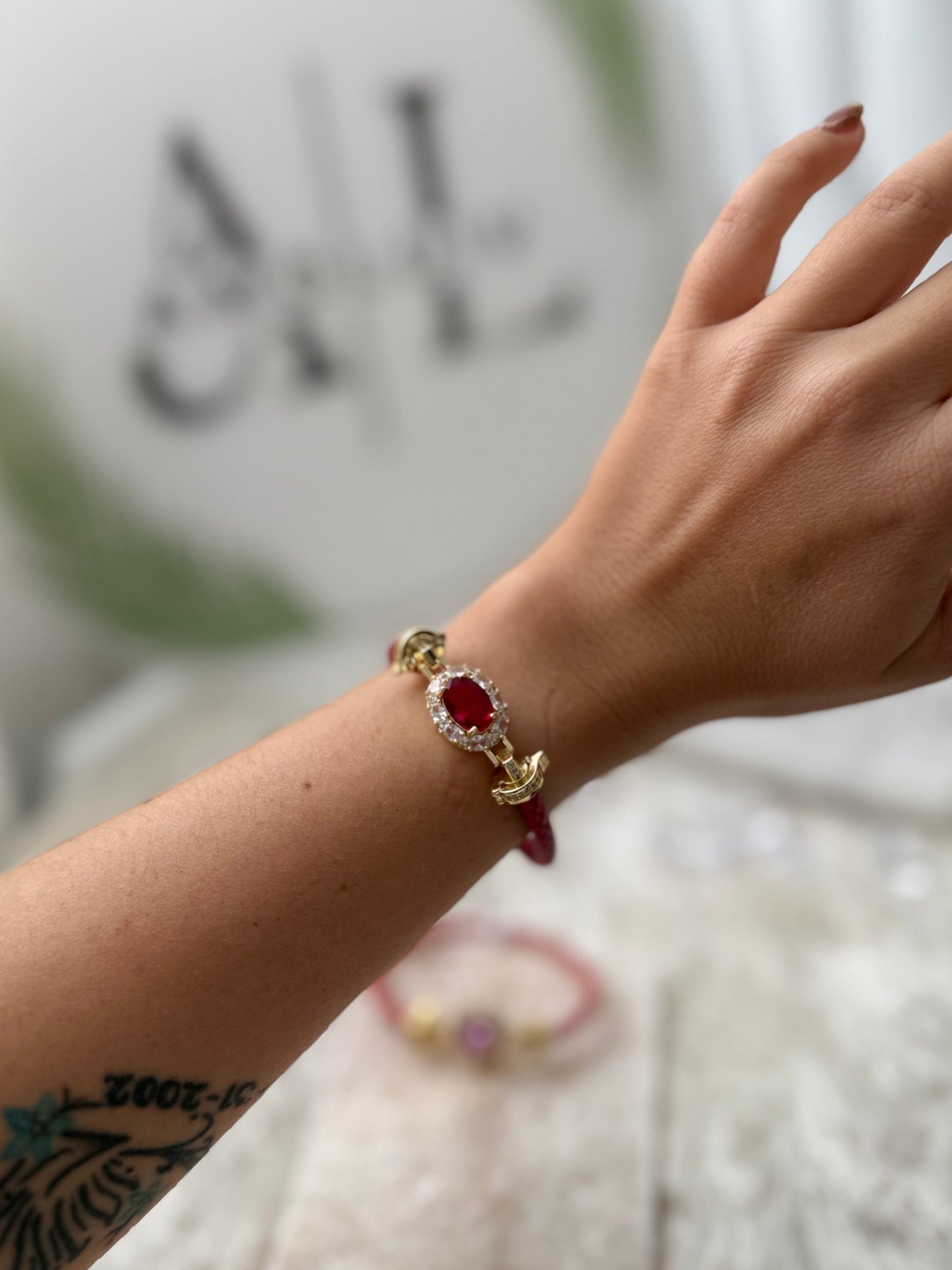 VELVET FLAME BRACELET