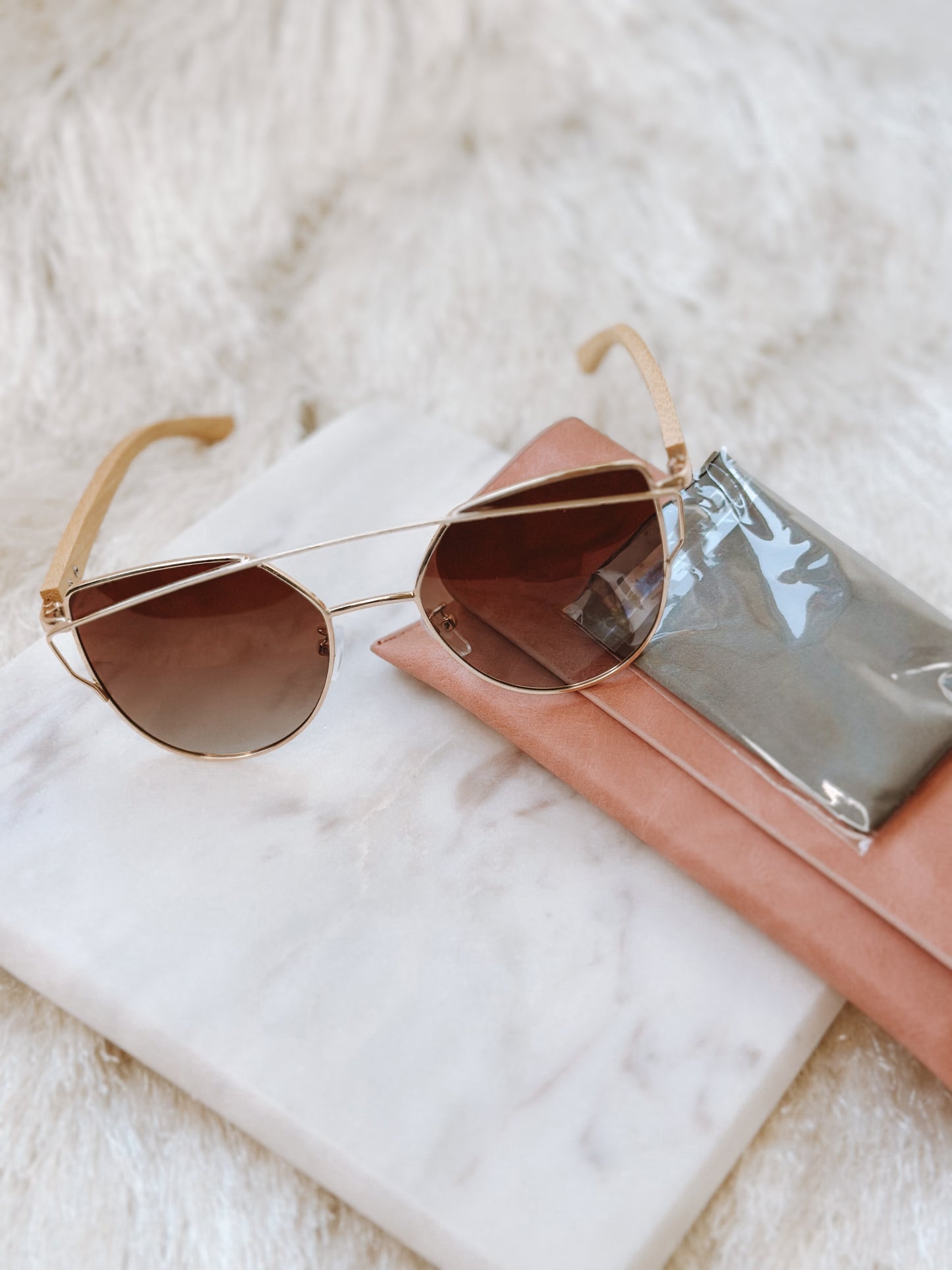 JULIE GOLD SUNGLASSES