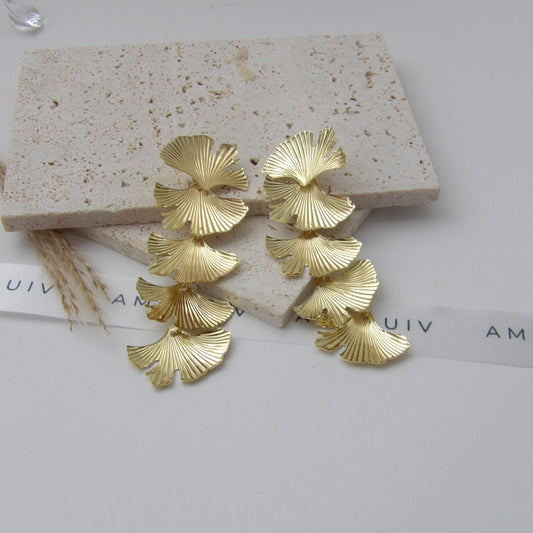 CORAL EARRINGS GOLD